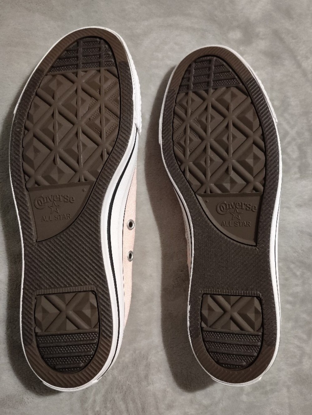 Women's Pink Slip On Converse Size 11 - Picture 3 of 4